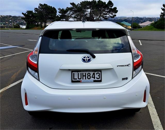 image-4, 2018 Toyota Prius c GX 1.5P HV ECVT FWD HB/5D/5S ( at Dunedin