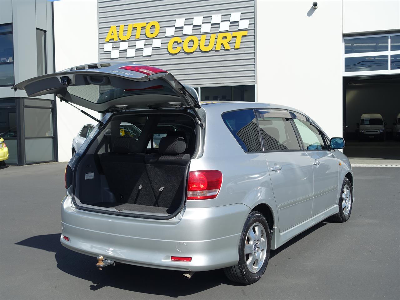 image-14, 2003 Toyota Ipsum 240i at Dunedin