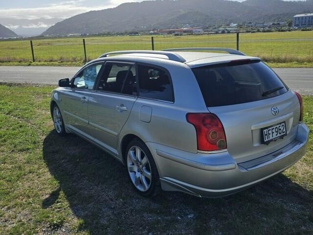 image-5, 2005 Toyota Avensis at Greymouth