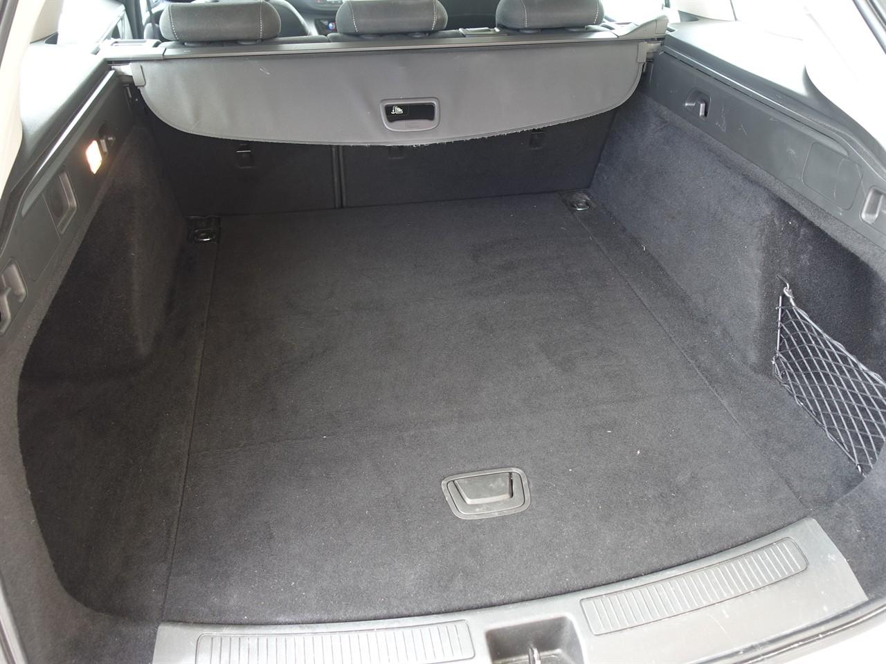 image-15, 2020 Holden Commodore LT Wagon 2.0PT at Dunedin