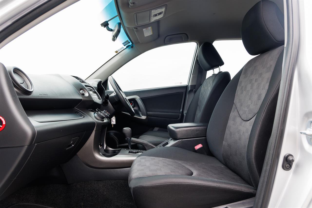 image-10, 2009 Toyota RAV4 4WD at Christchurch