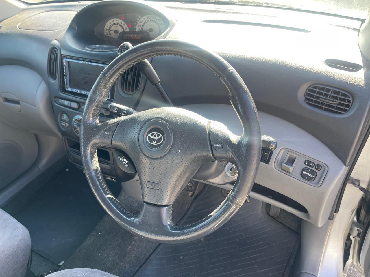 image-10, 2000 Toyota Funcargo at Greymouth