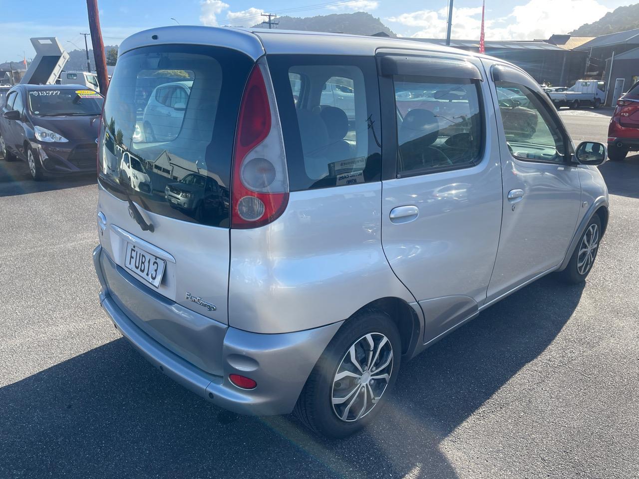 image-4, 2000 Toyota Funcargo at Greymouth