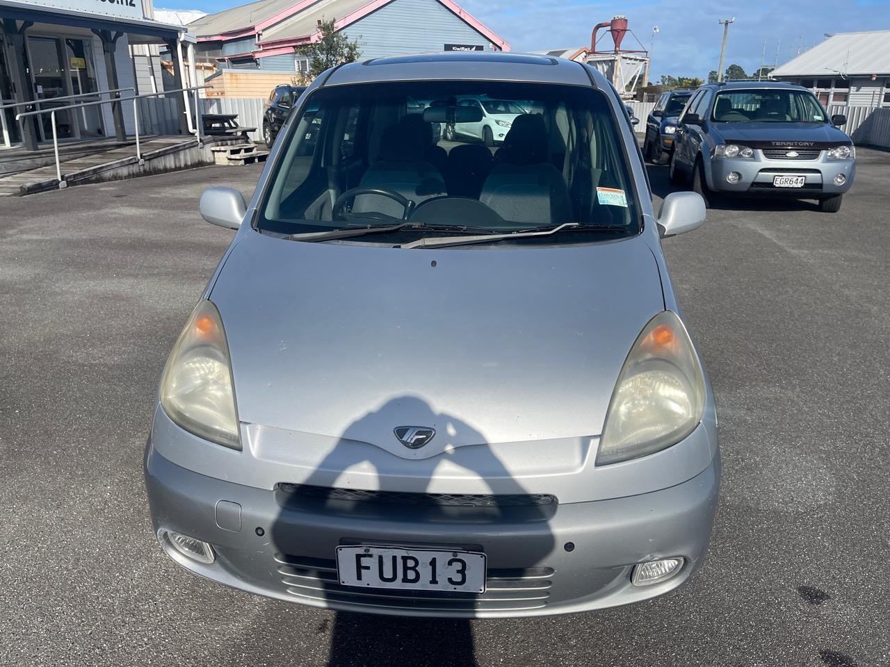 image-1, 2000 Toyota Funcargo at Greymouth