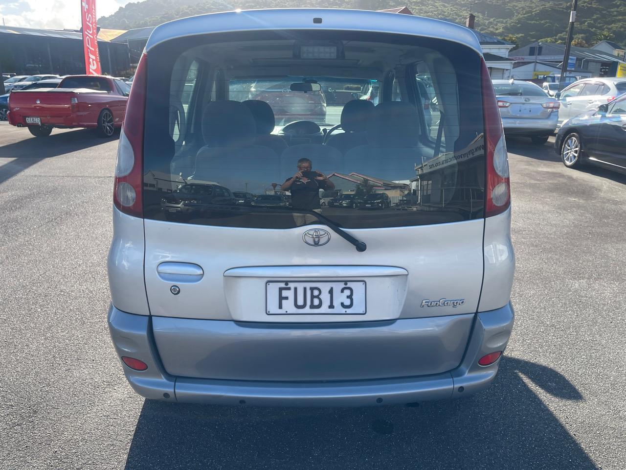 image-5, 2000 Toyota Funcargo at Greymouth