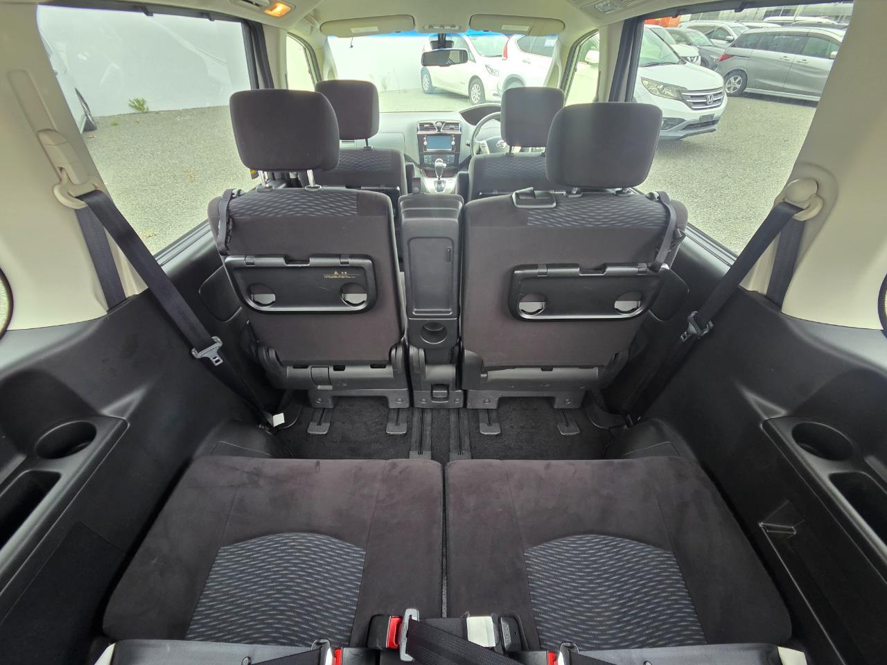 image-17, 2015 Nissan Serena Hybrid at Christchurch