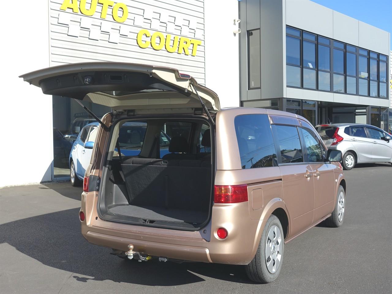 image-13, 2007 Nissan Lafesta at Dunedin