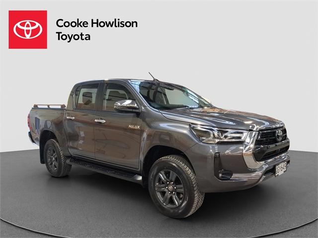 image-0, 2023 Toyota Hilux SR5 2.8DT 6AT 4WD at Dunedin