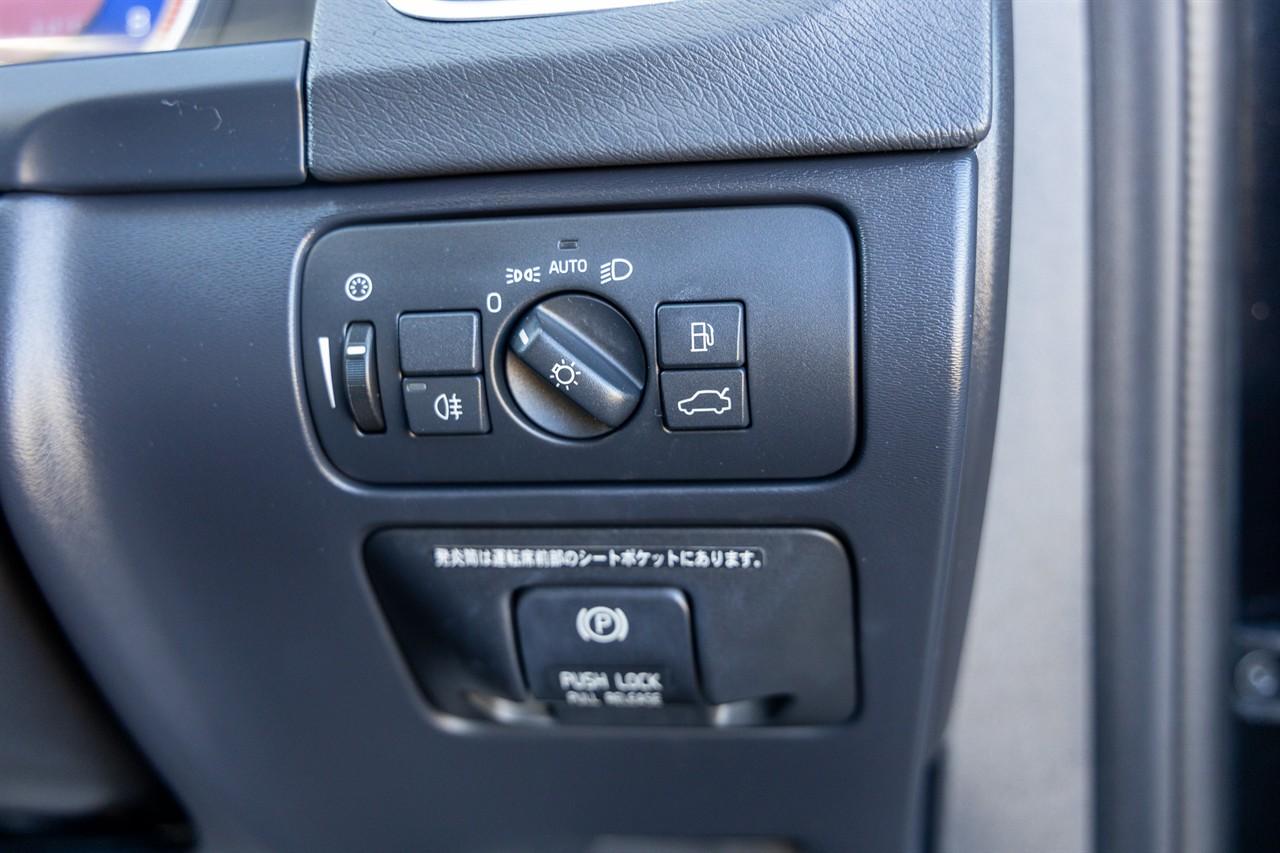 image-13, 2012 Volvo V60 T4 at Dunedin