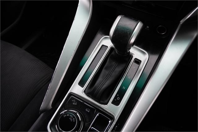 image-7, 2018 Mitsubishi Pajero Sport XLS 2.4 4x4 auto at Dunedin
