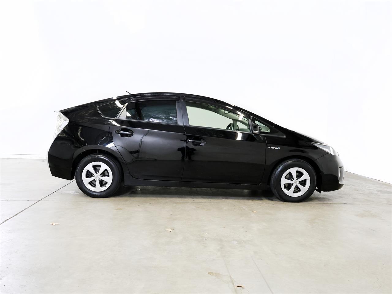 image-9, 2014 Toyota PRIUS 1.8lt Hybrid S-Package at Christchurch