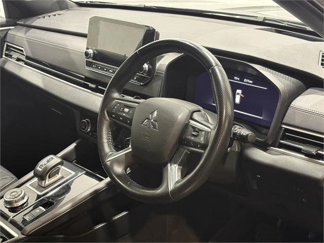 image-14, 2024 Mitsubishi Outlander Exceed at Invercargill