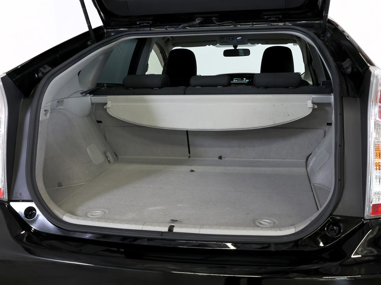image-19, 2014 Toyota PRIUS 1.8lt Hybrid S-Package at Christchurch