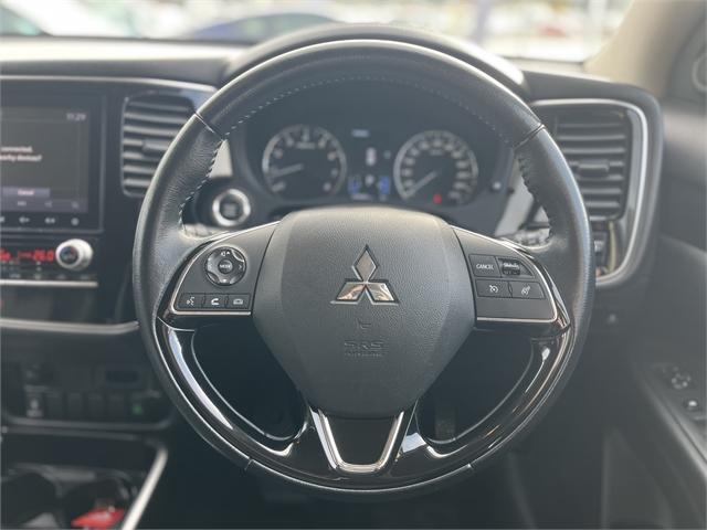 image-8, 2021 Mitsubishi Outlander Ls 2.4P/4Wd at Christchurch