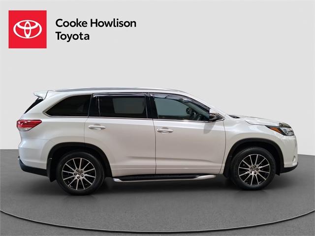 image-6, 2019 Toyota Highlander Limited at Dunedin