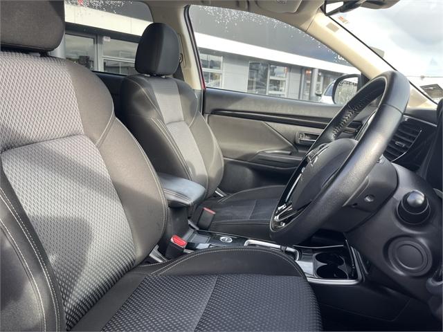image-5, 2022 Mitsubishi Outlander Ls 2.4P/4Wd at Christchurch