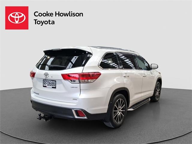 image-5, 2019 Toyota Highlander Limited at Dunedin