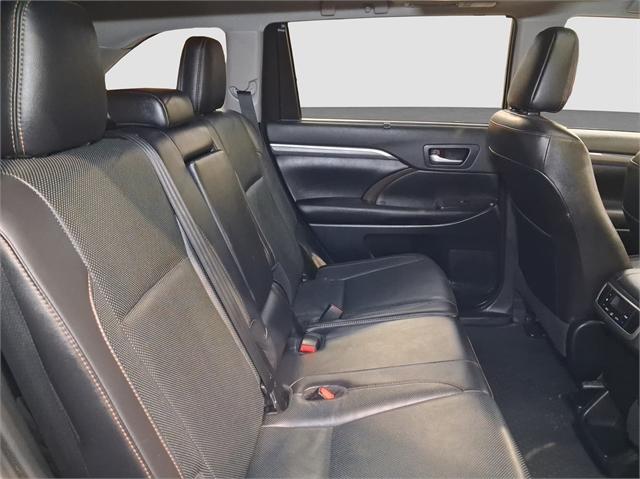 image-11, 2019 Toyota Highlander Limited at Dunedin