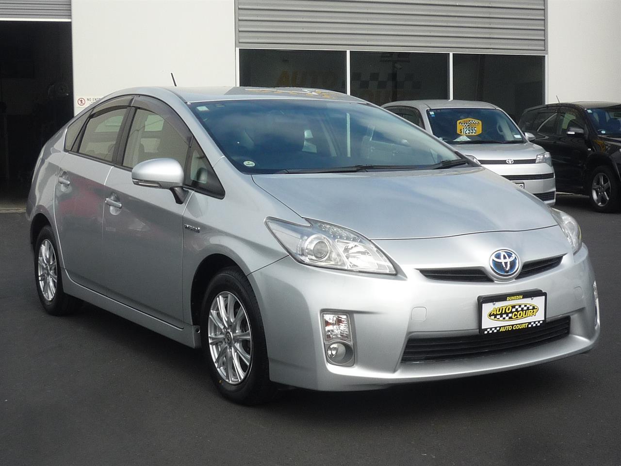 image-11, 2010 Toyota Prius S Hybrid at Dunedin