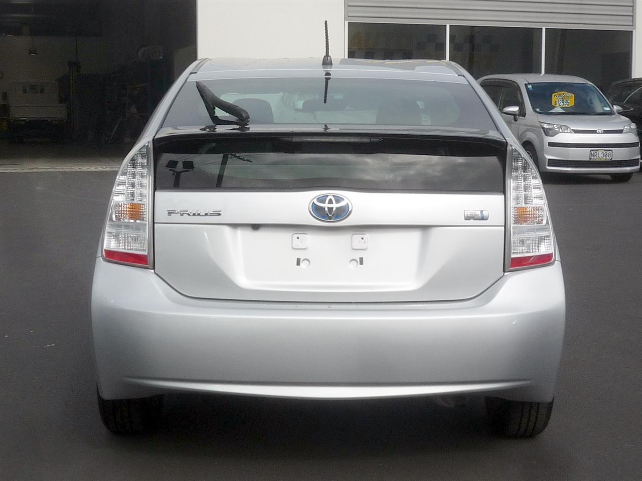 image-18, 2010 Toyota Prius S Hybrid at Dunedin