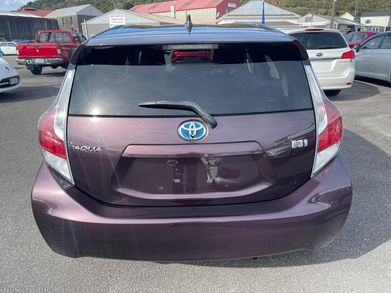 image-5, 2016 Toyota AQUA at Greymouth