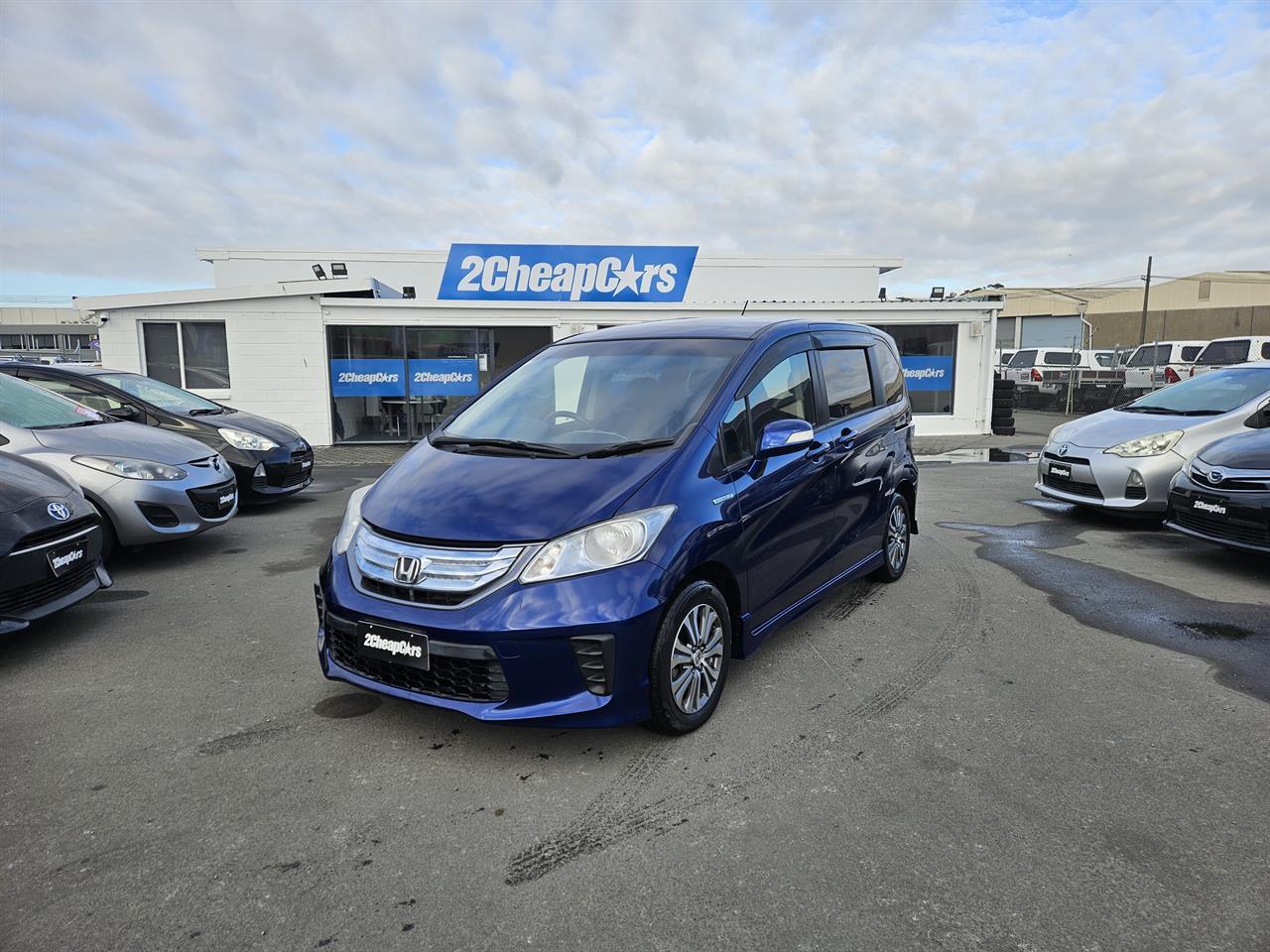 image-0, 2012 Honda Freed Hybrid at Christchurch