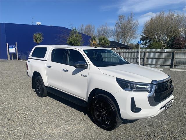 image-0, 2021 Toyota Hilux Sr5 Td Dc 2.8Dt/4Wd at Waimakariri