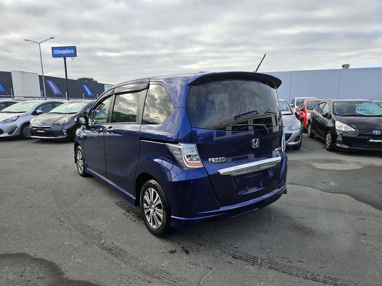 image-16, 2012 Honda Freed Hybrid at Christchurch