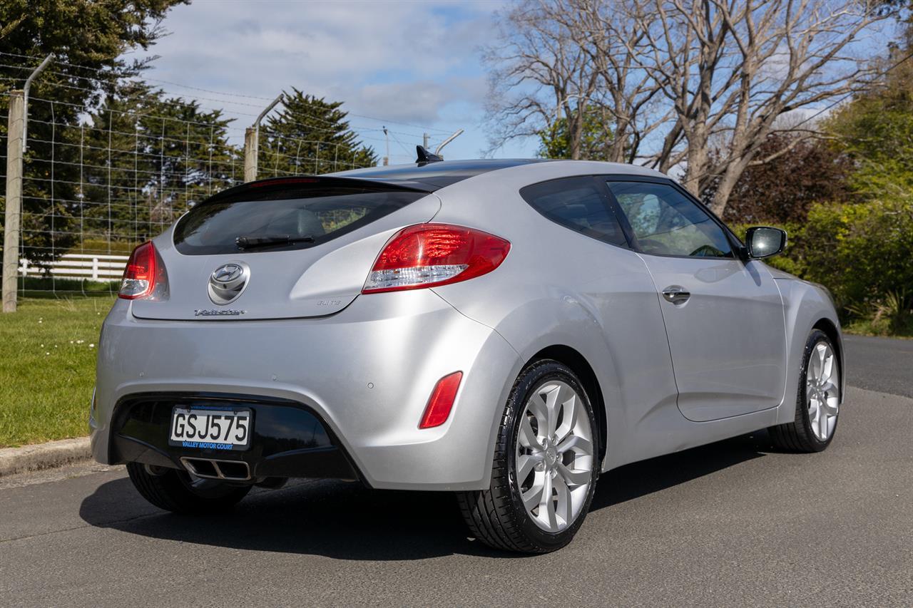 image-4, 2013 Hyundai Veloster 1.6 DCT at Dunedin