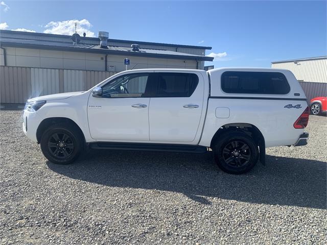 image-1, 2021 Toyota Hilux Sr5 Td Dc 2.8Dt/4Wd at Waimakariri