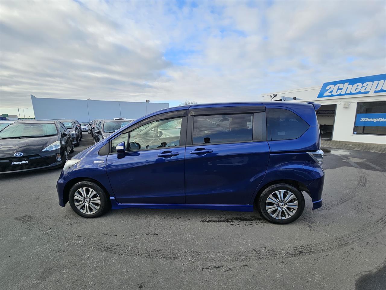 image-17, 2012 Honda Freed Hybrid at Christchurch