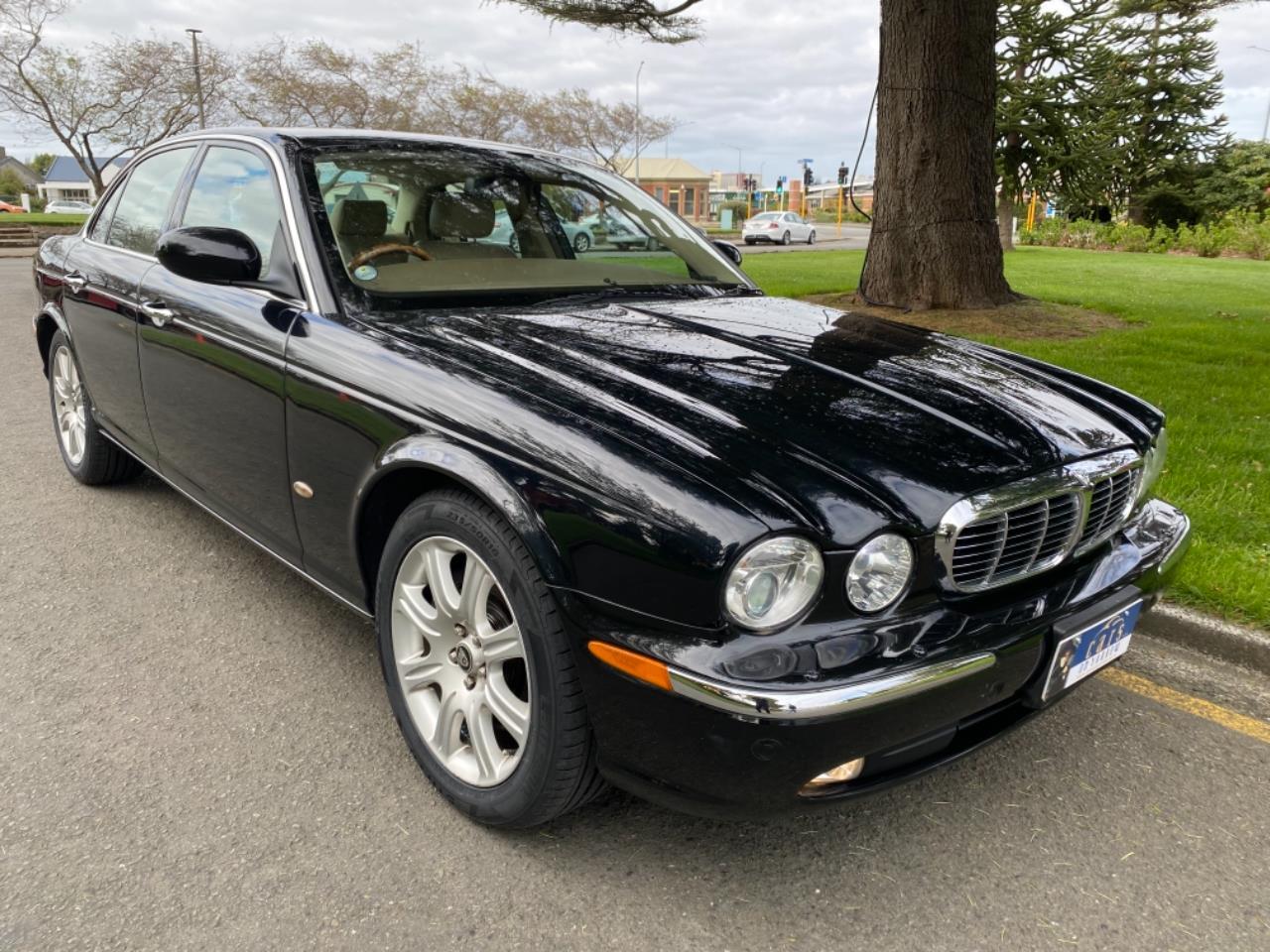 Jaguar xj series