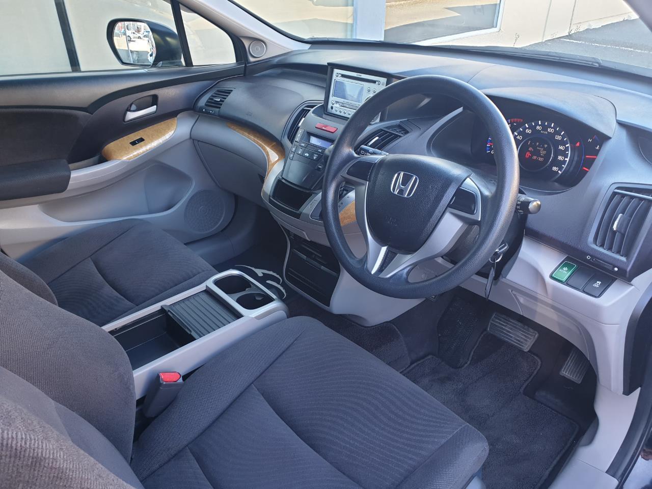 image-6, 2009 Honda Odyssey M at Invercargill