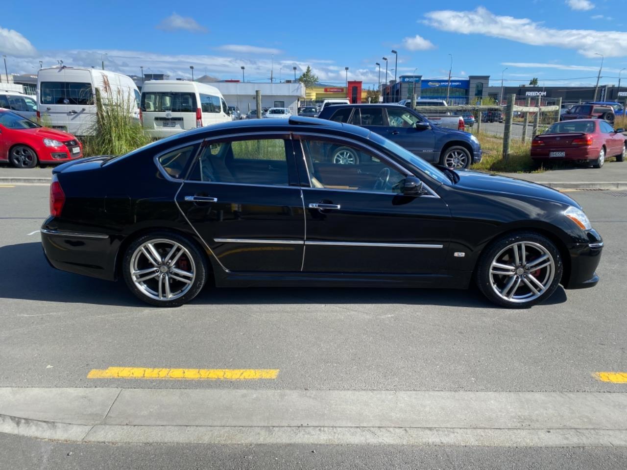 2006 Nissan FUGA 450GT Sport Package on handshake