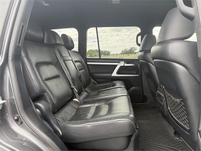 image-10, 2017 Toyota Land Cruiser Vx 4.5D/4Wd/6At/Sw/5 at Dunedin