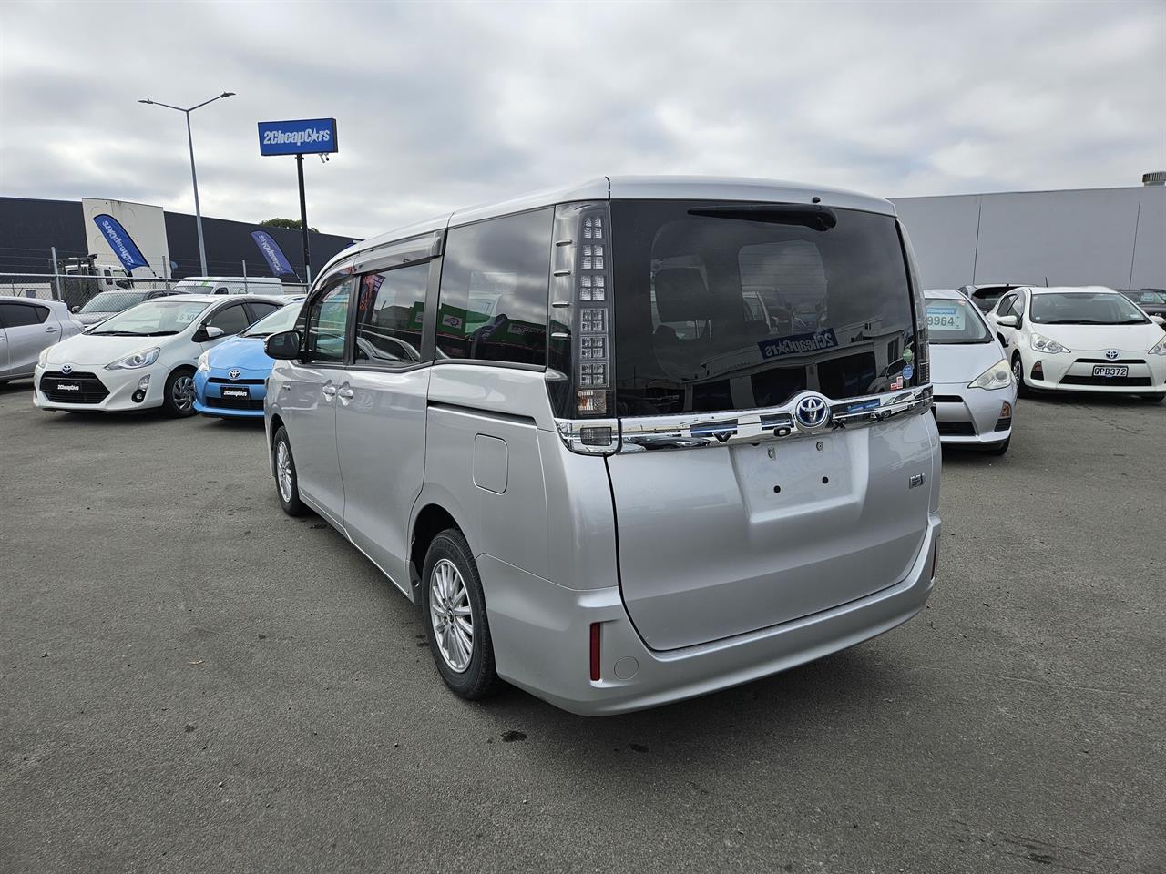 image-16, 2014 Toyota Voxy Hybrid at Christchurch