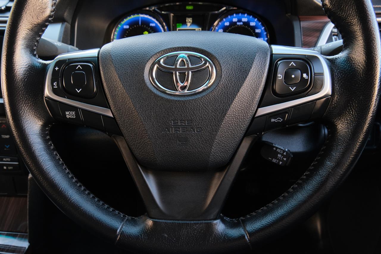 image-11, 2014 Toyota Camry Hybrid G-Package 'Facelift' at Christchurch