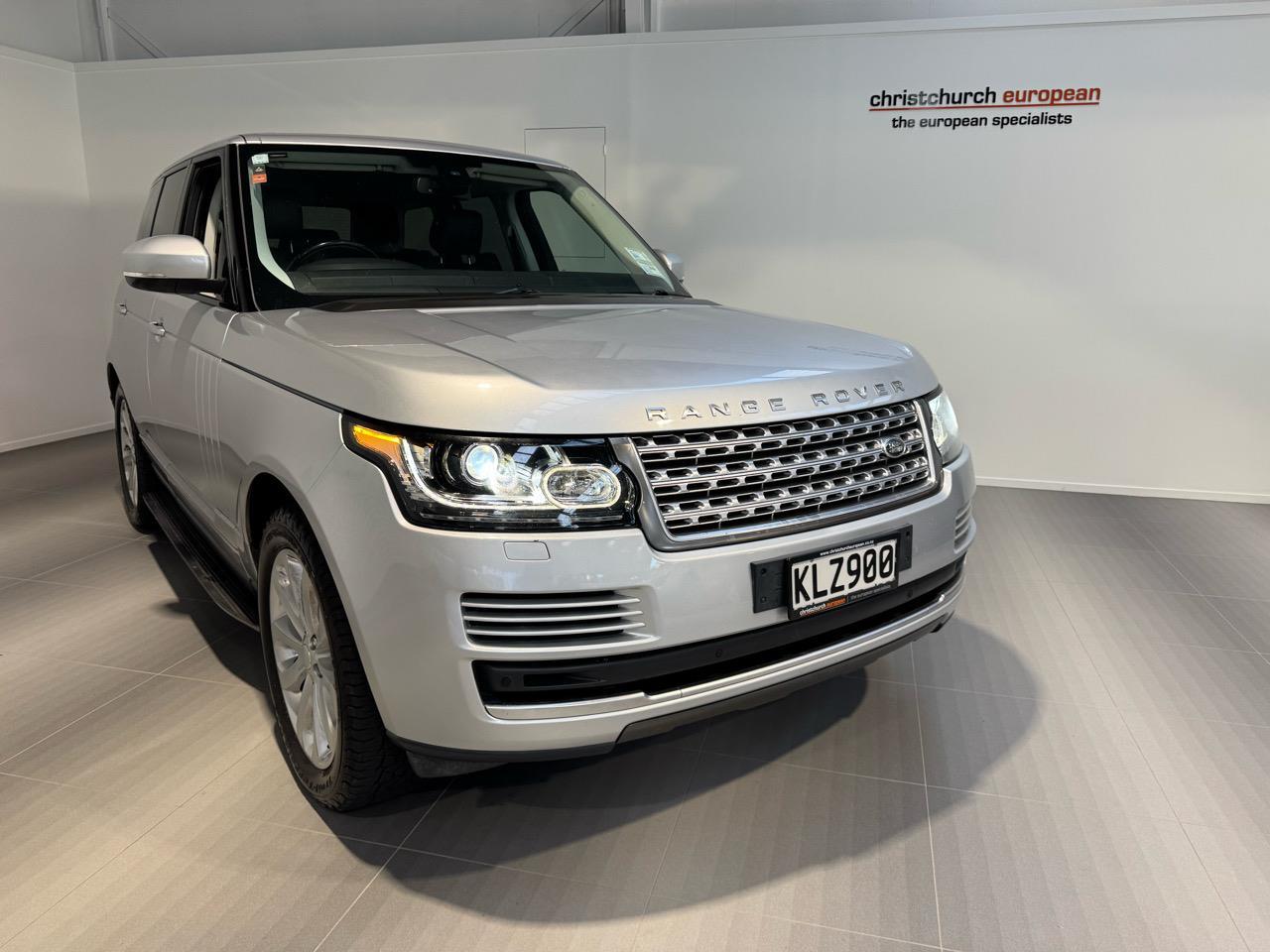 image-1, 2014 LandRover Range Rover Vogue HSE 3.0 TDV6 Dies at Christchurch