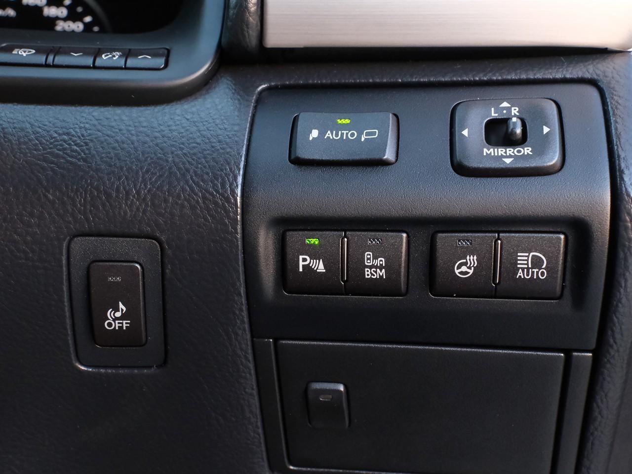 image-15, 2012 Lexus LS 600 Hybrid 4WD F-Sport 'Facelift' at Christchurch