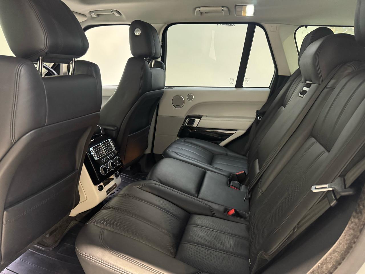 image-7, 2014 LandRover Range Rover Vogue HSE 3.0 TDV6 Dies at Christchurch