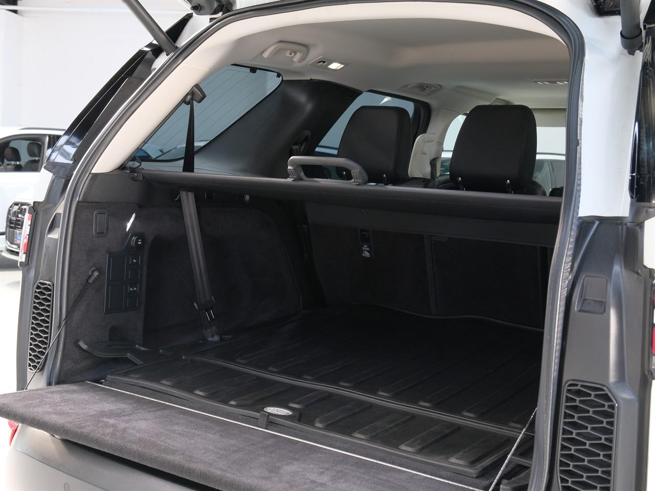 image-19, 2017 LandRover Discovery TD6 HSE 7-Seater at Christchurch