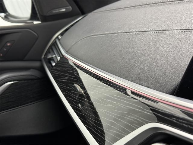 image-8, 2022 BMW X7 xDrive30d M Sport at Christchurch