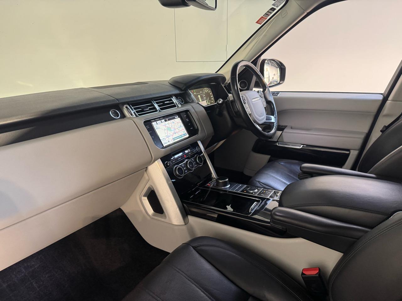 image-8, 2014 LandRover Range Rover Vogue HSE 3.0 TDV6 Dies at Christchurch
