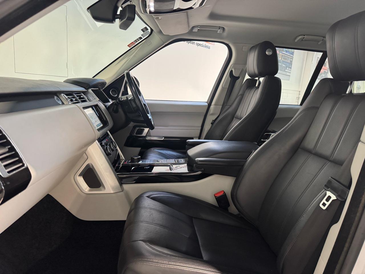 image-6, 2014 LandRover Range Rover Vogue HSE 3.0 TDV6 Dies at Christchurch