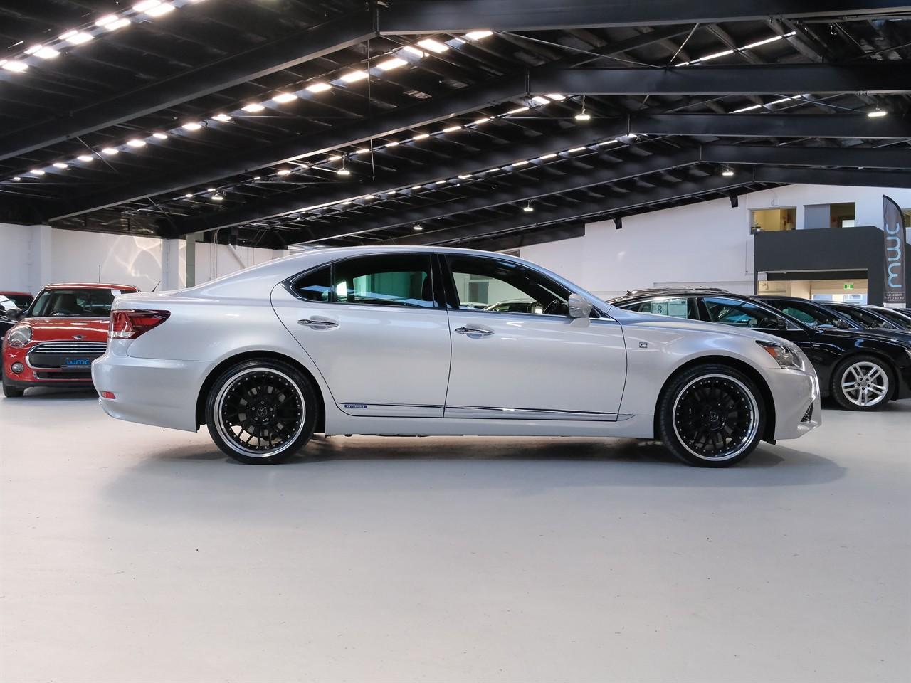 image-9, 2012 Lexus LS 600 Hybrid 4WD F-Sport 'Facelift' at Christchurch