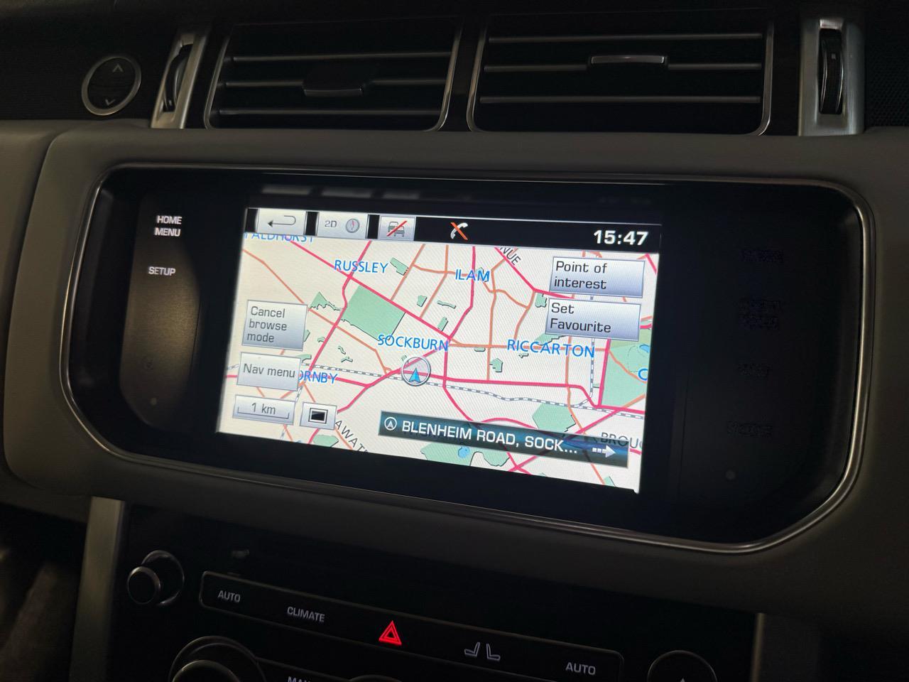 image-13, 2014 LandRover Range Rover Vogue HSE 3.0 TDV6 Dies at Christchurch