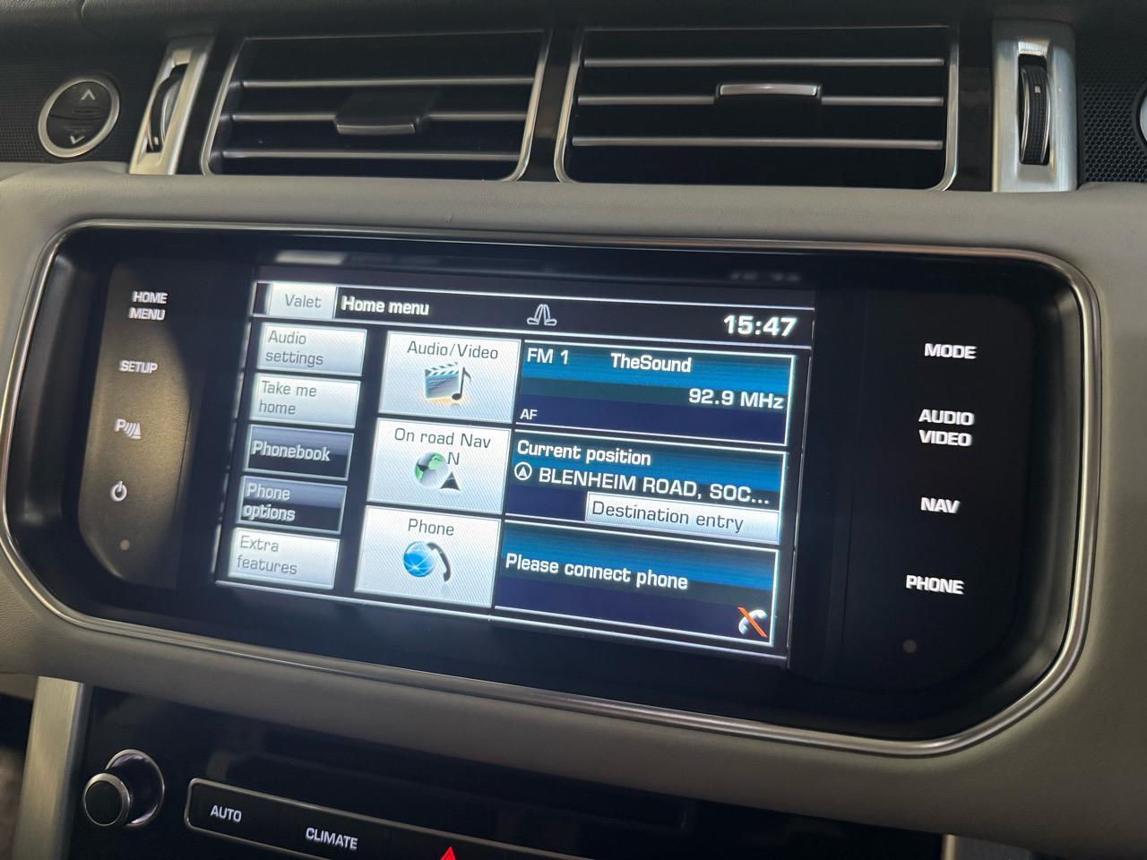 image-14, 2014 LandRover Range Rover Vogue HSE 3.0 TDV6 Dies at Christchurch
