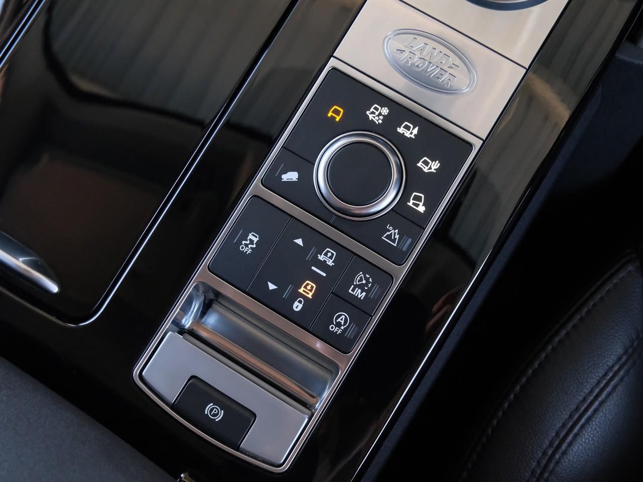 image-13, 2017 LandRover Discovery TD6 HSE 7-Seater at Christchurch