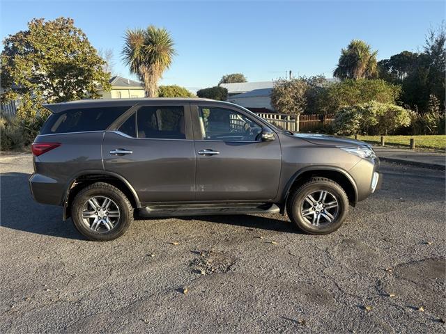 image-1, 2019 Toyota Fortuner GXL 2.8DT 6AT 4WD WG/5D/7S at Waimakariri