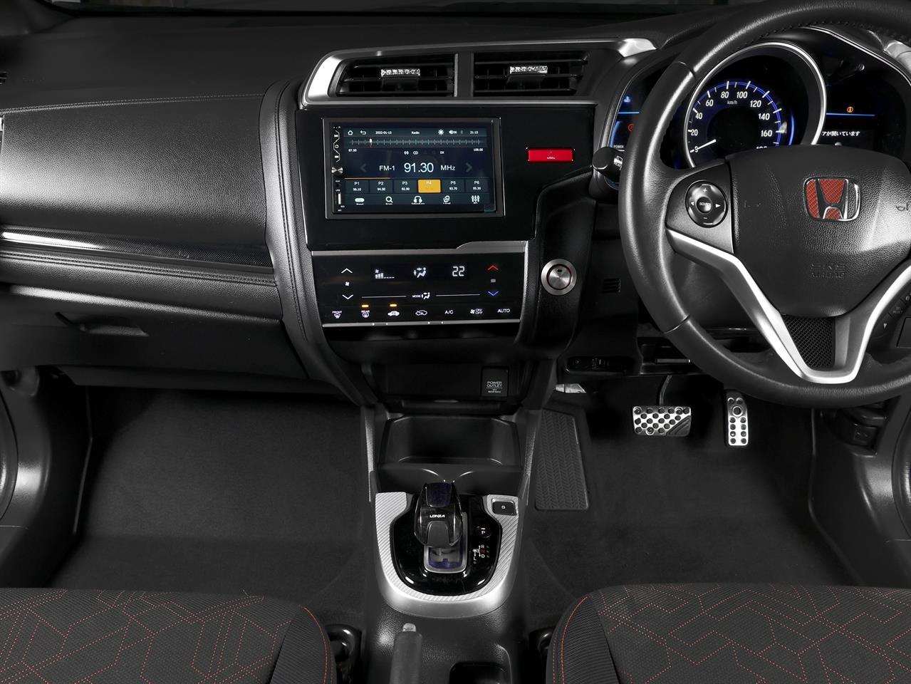 image-10, 2013 Honda Fit 1.5lt Hybrid S-Package at Christchurch